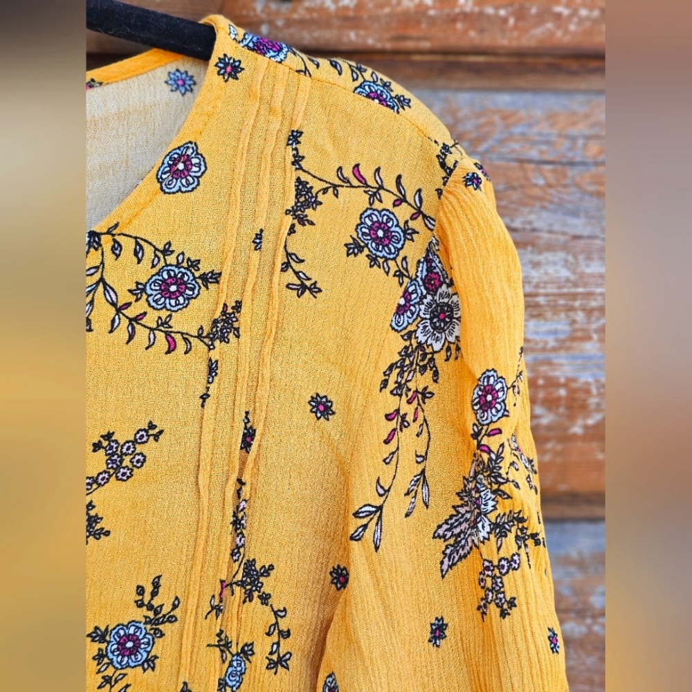 Lauren Conrad Mustard Yellow Floral Crinkle Flutter Ruffle Bell Sleeve Top Tie - Picture 6 of 10